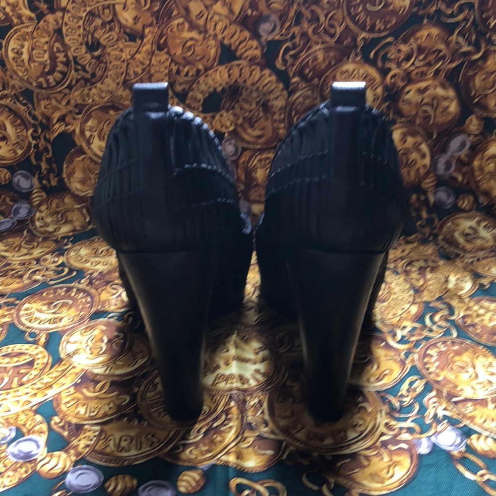 Dior Black Woven Leather High Heel Pumps - Picture 4 of 8